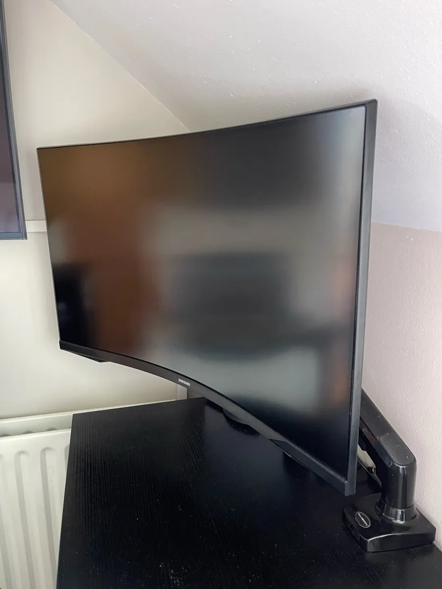 Samsung G5 32inch Curved Gaming Monitor - Image 1
