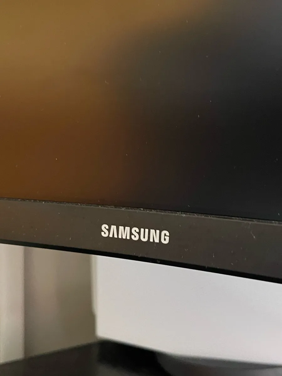 Samsung G5 32inch Curved Gaming Monitor - Image 2