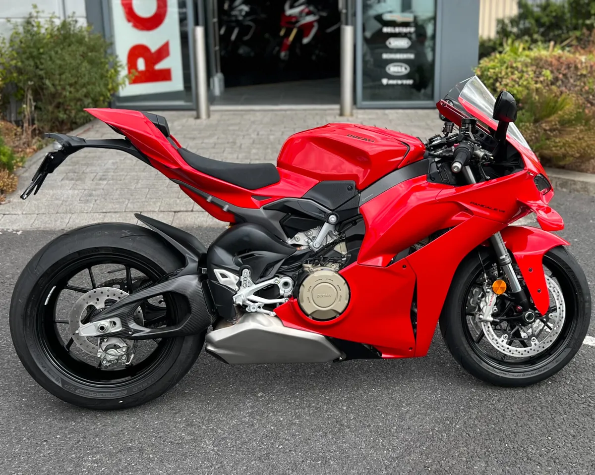 DUCATI PANIGALE V4 - Image 1