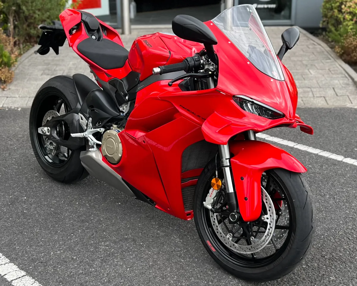 DUCATI PANIGALE V4 - Image 2
