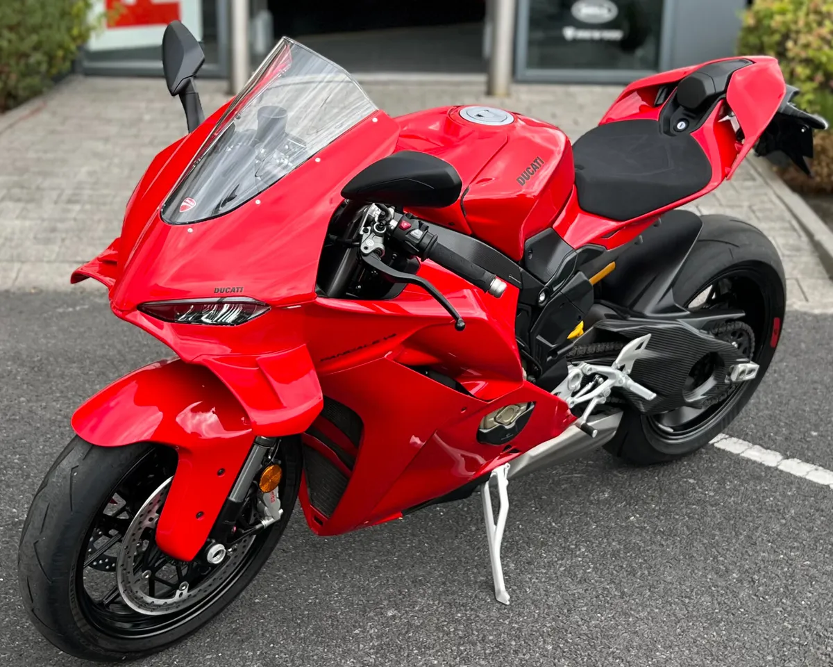 DUCATI PANIGALE V4 - Image 3