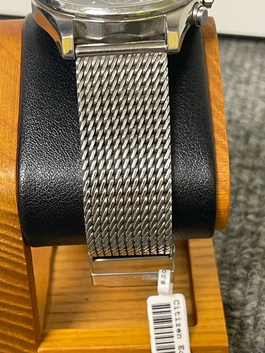 Citizen Eco Drive Mens Watch - Mesh Strap - Image 2