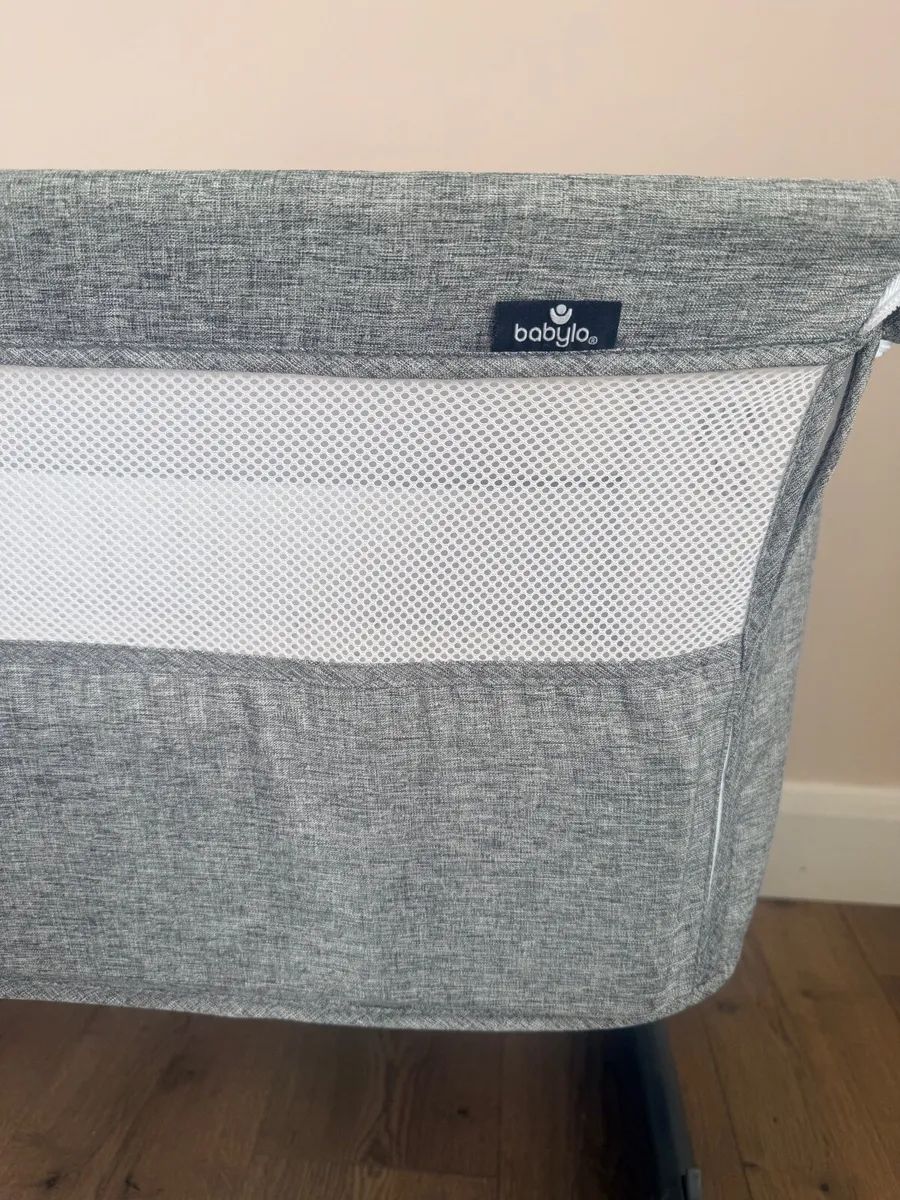 Crib - Image 3