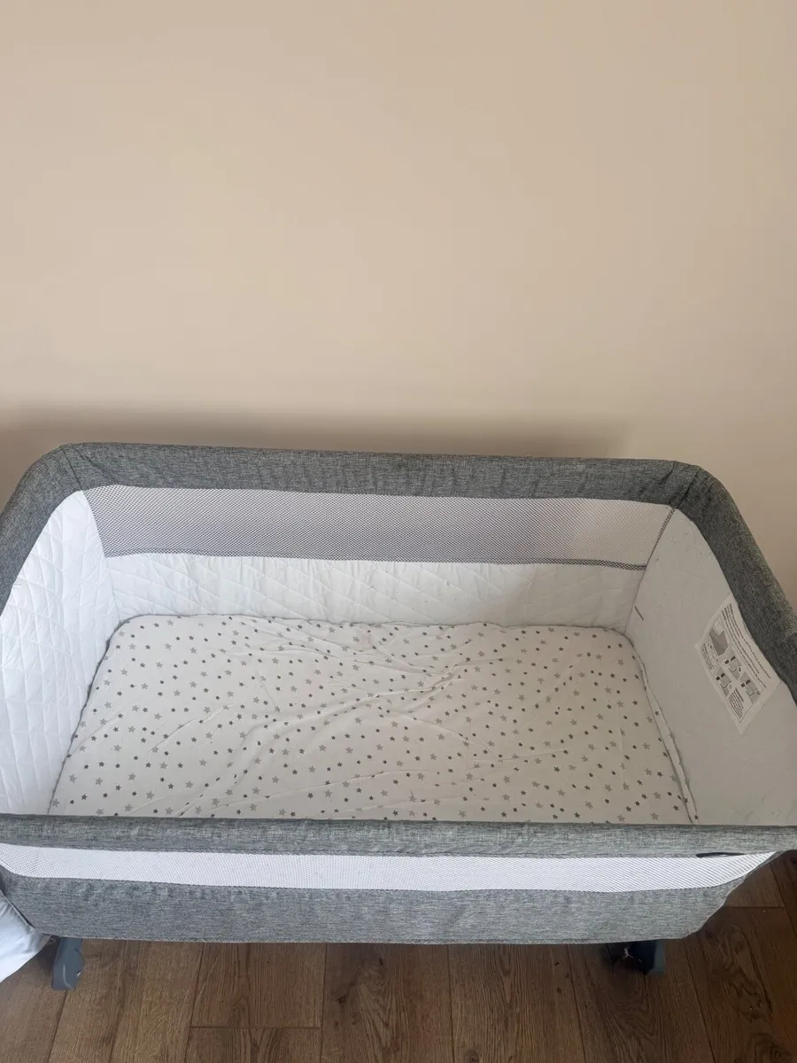Crib - Image 1