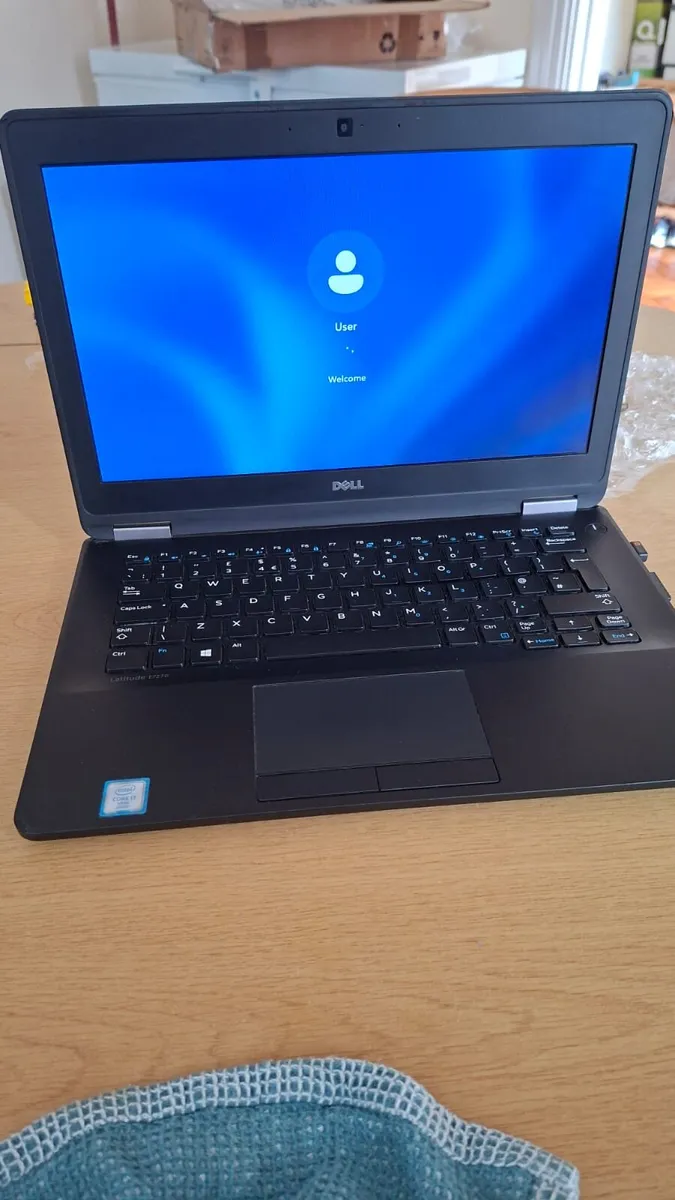 Dell Latitude E7270 | Intel i7 | 16GB RAM | 256GB - Image 4