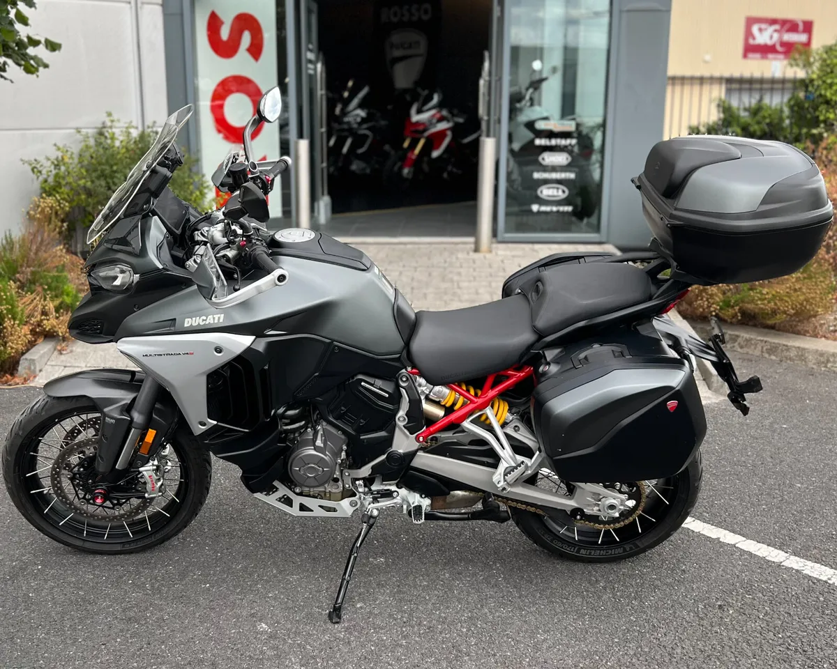 DUCATI MULTISTRADA V4 S - Image 4