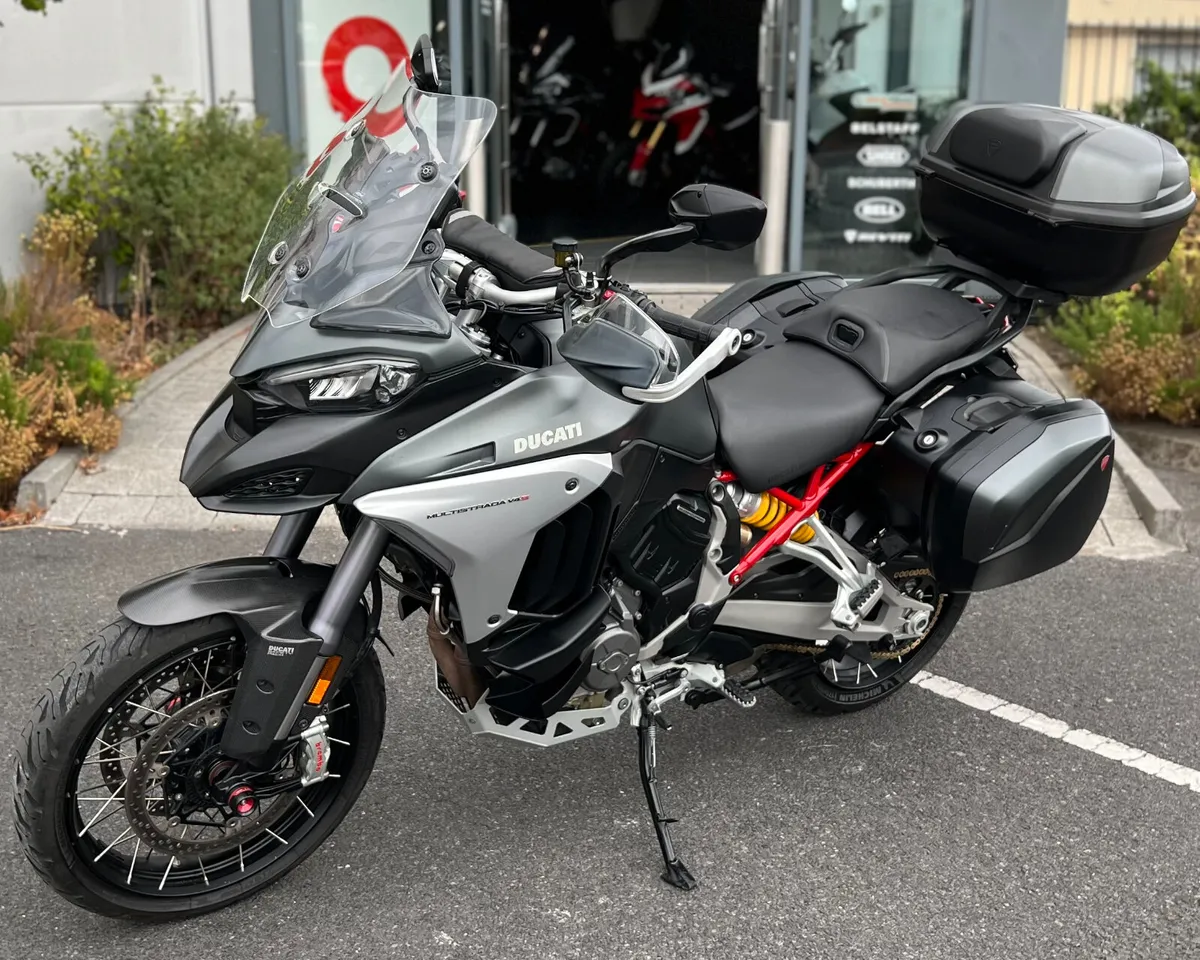 DUCATI MULTISTRADA V4 S - Image 3