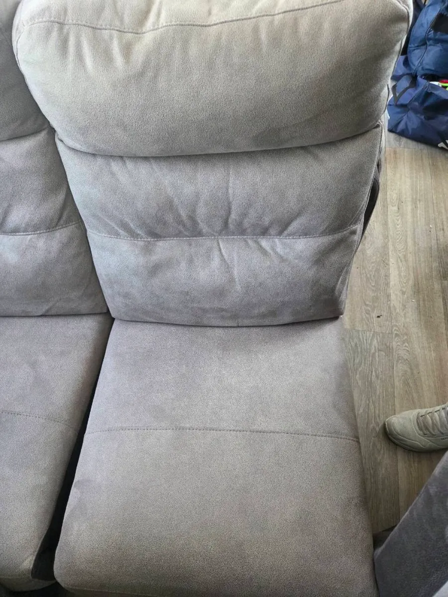 6 seater couch - Image 3