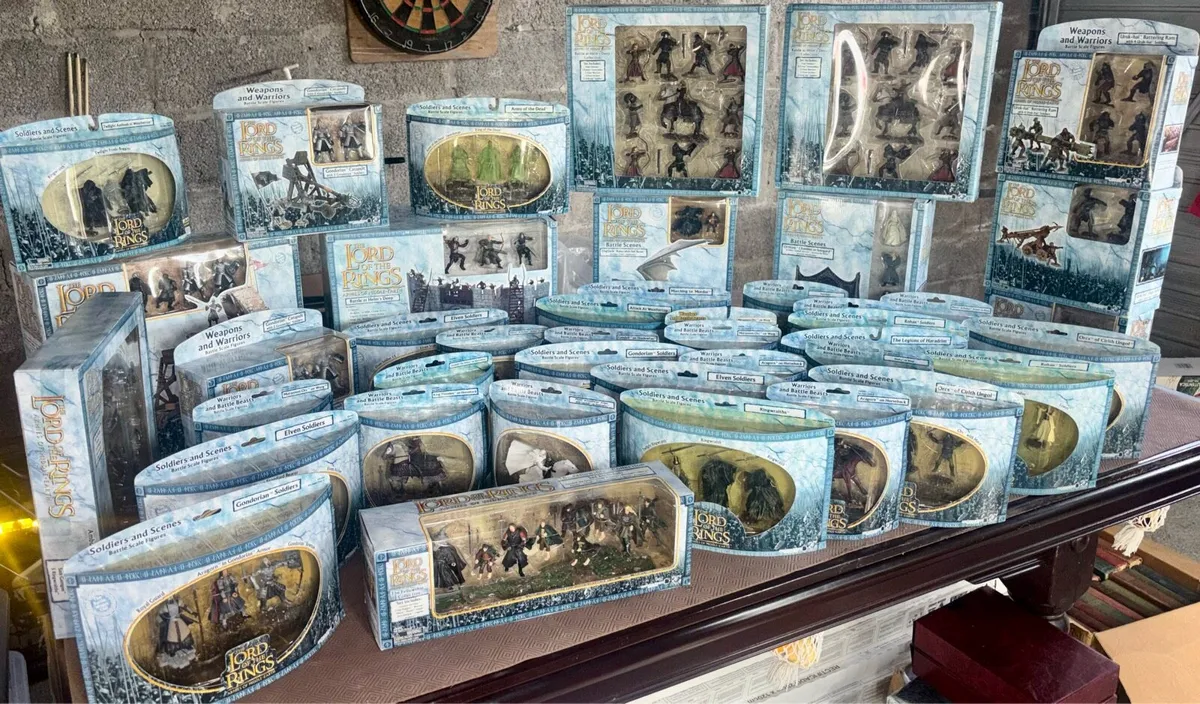 Lord of the Rings AOME play sets - Image 1