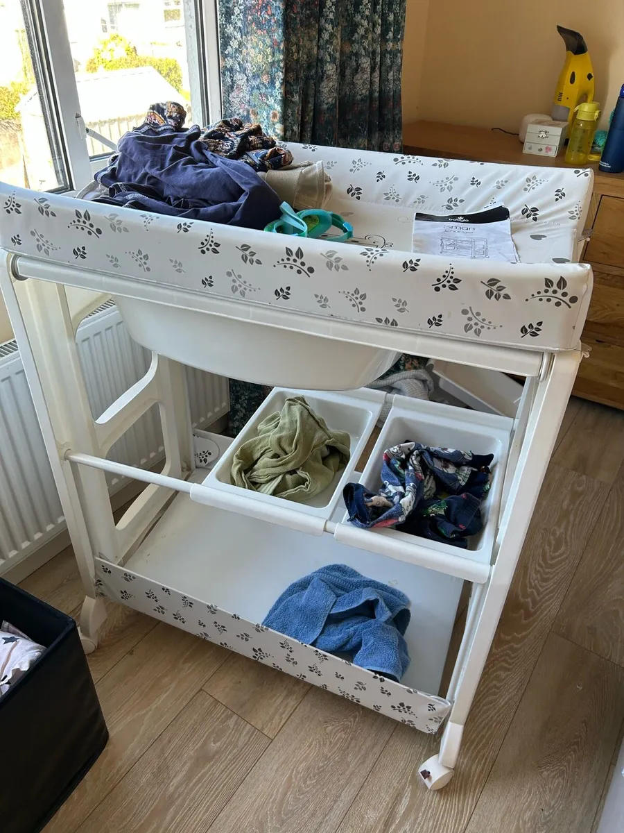 Baby trolley - Free - Image 1