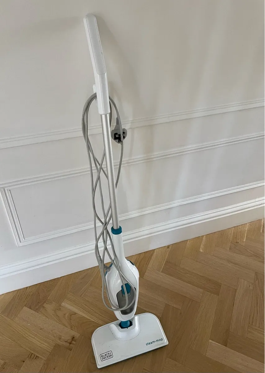 Black & Decker Steam Mop - Image 2