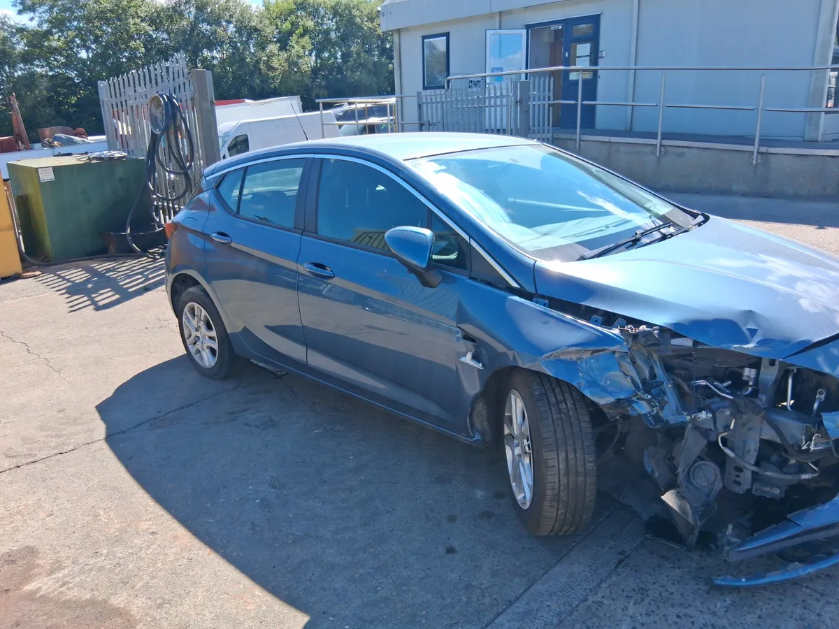 16 OPEL ASTRA  SC 1.0T 105PS  AUTO (for parts only - Image 3