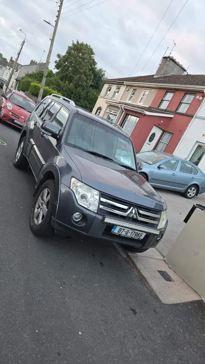 Mitsubishi pajero shogun - Image 1