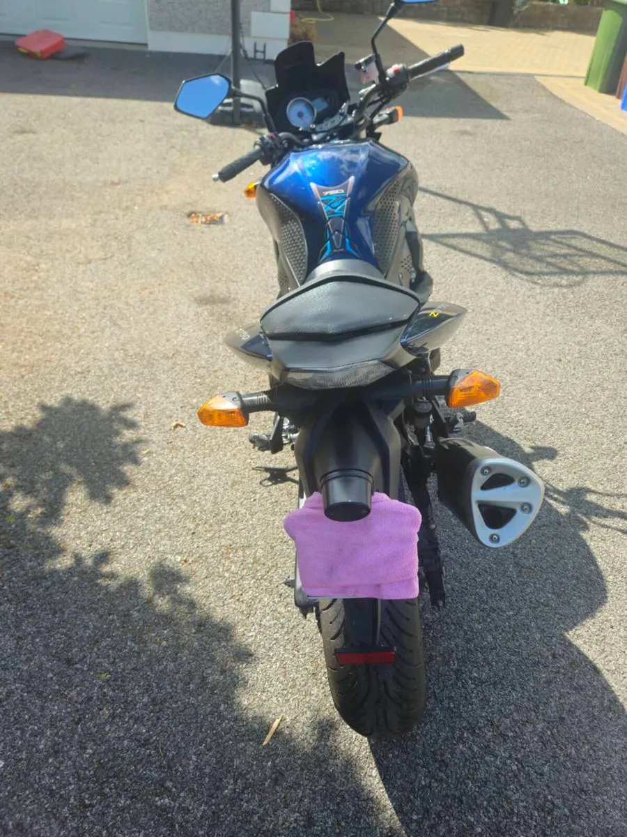 Motorcycle - Image 4