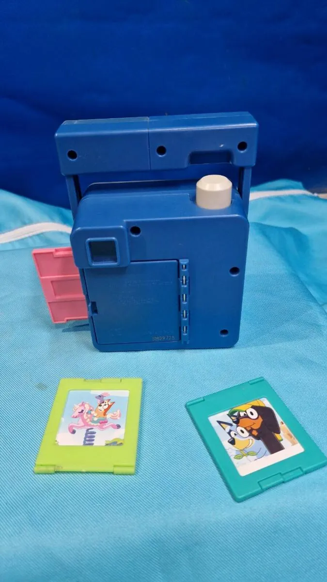Bluey Instant Camera Toy — with 3 Picture - Image 2