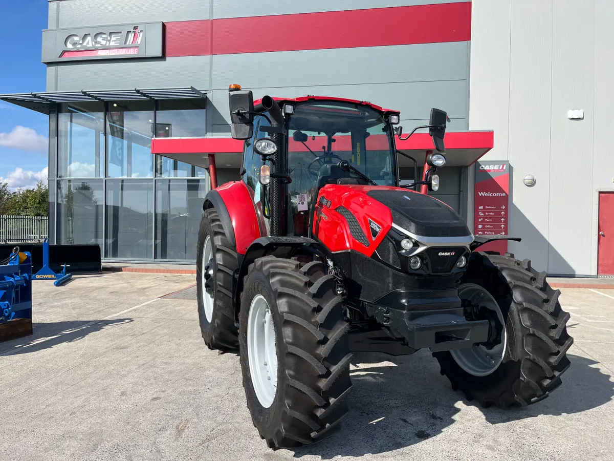 Case IH Farmall 120M - Image 1