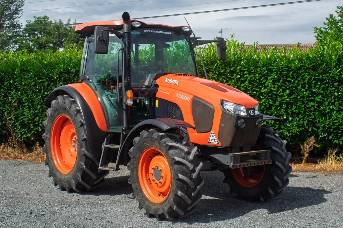 2019 Kubota M5091 Tractor - MINT - Image 1