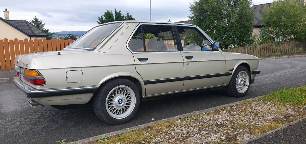 BMW E28 525I MANUAL 1986 6 cylinder - Image 1