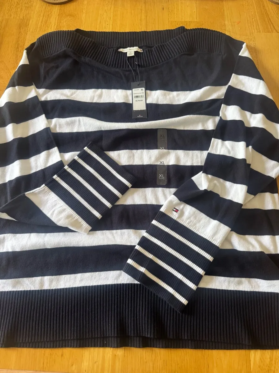 Tommy Hilfiger Jumper - Image 1