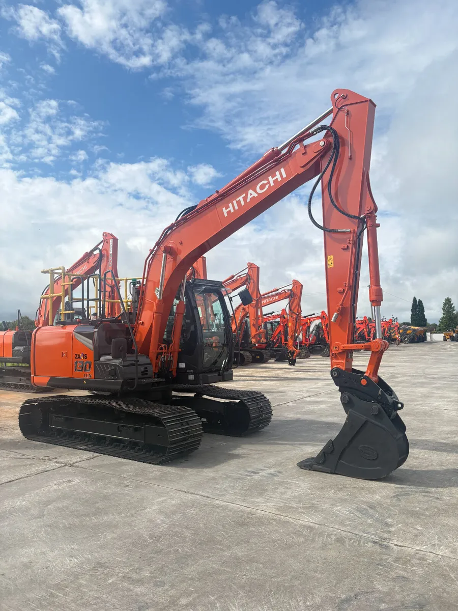 HITACHI ZX130-7 - Image 1
