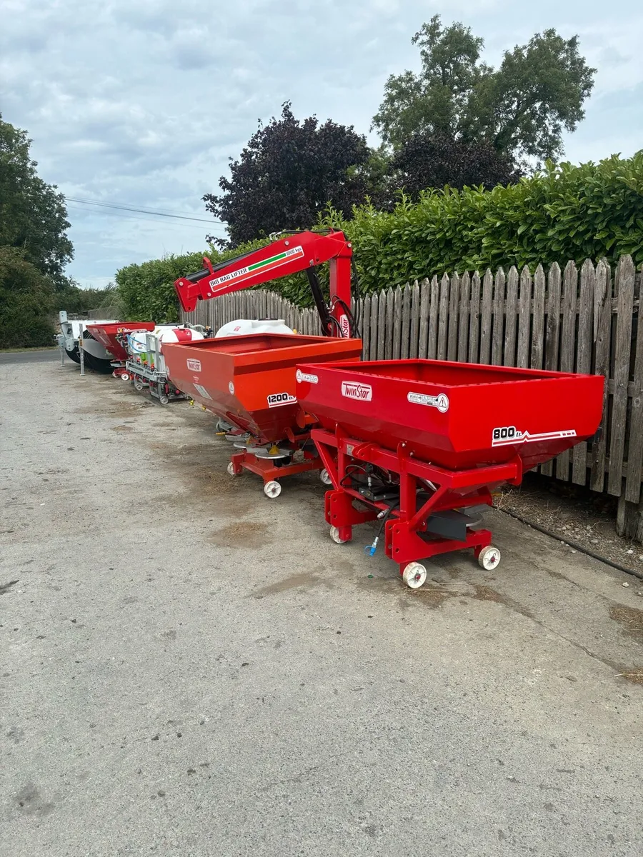 Fertiliser spreaders special offers - Image 1