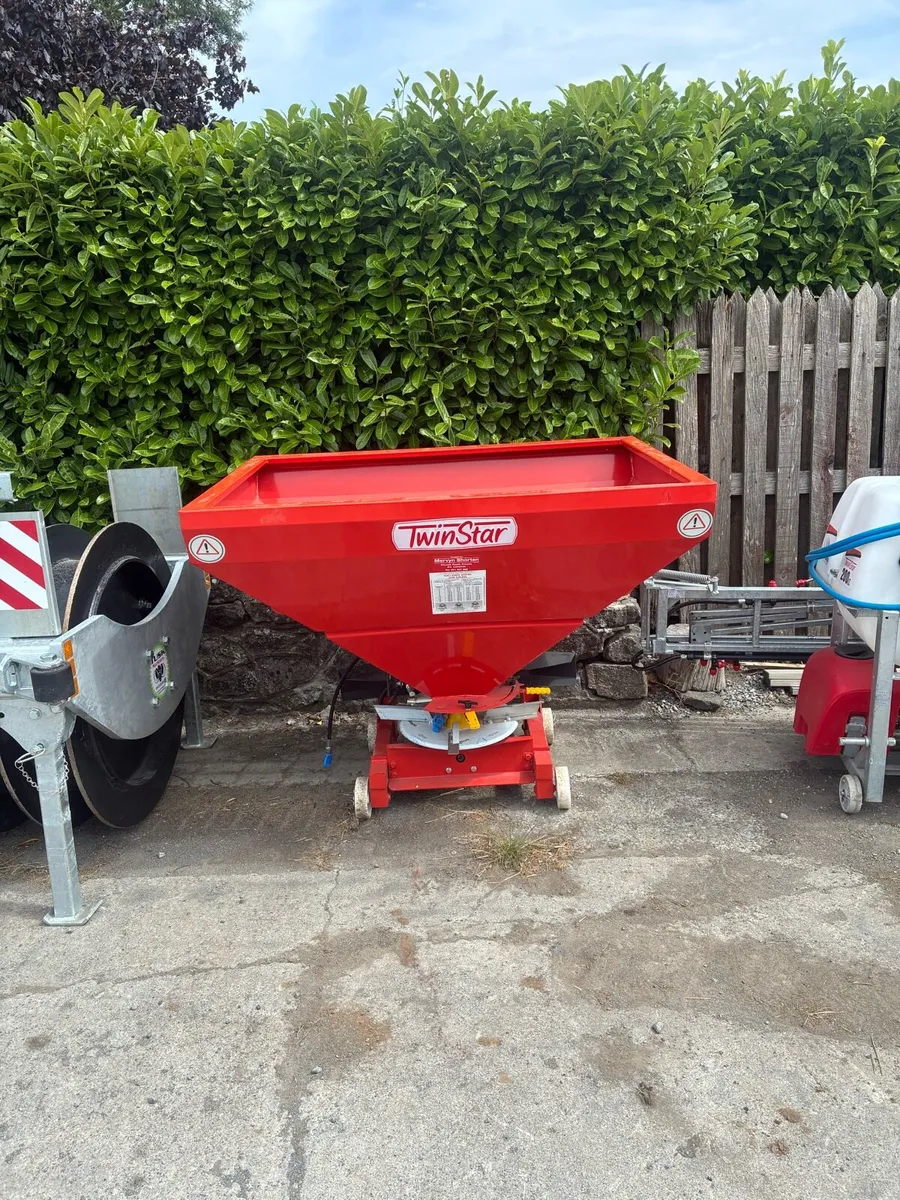 Fertiliser spreaders special offers - Image 3