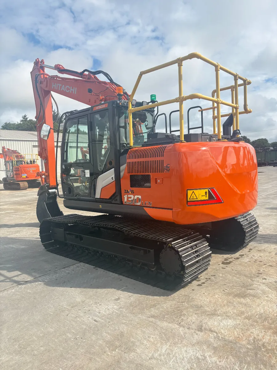 HITACHI ZX130-7 - Image 4