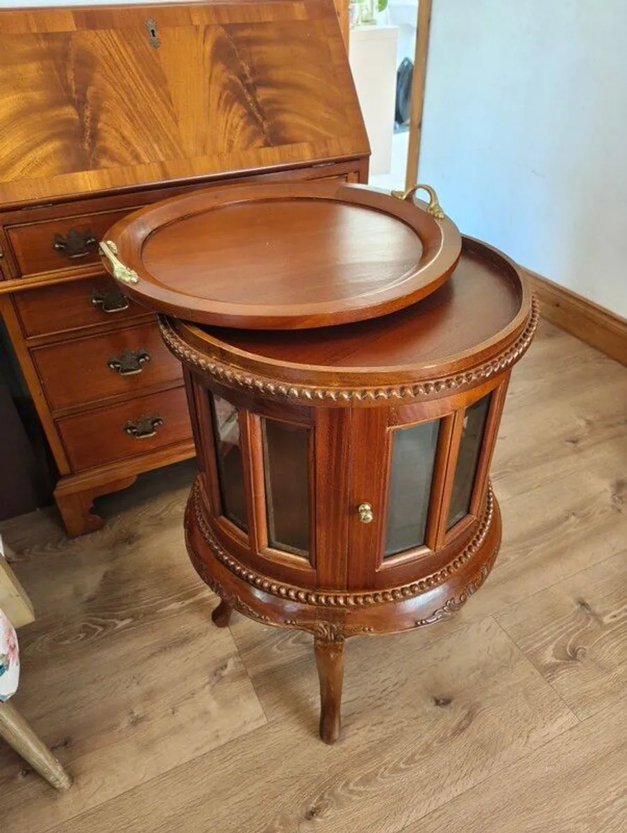 drinks cabinet - Image 1