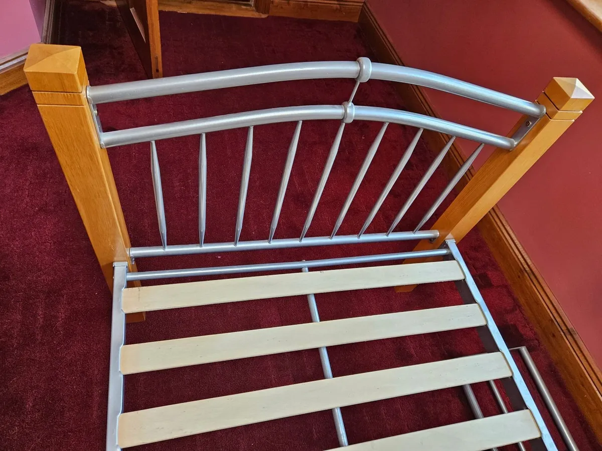 Bed - Single Bed with Mattress - Image 4