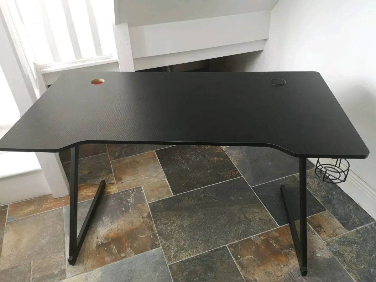 Desk - Image 1