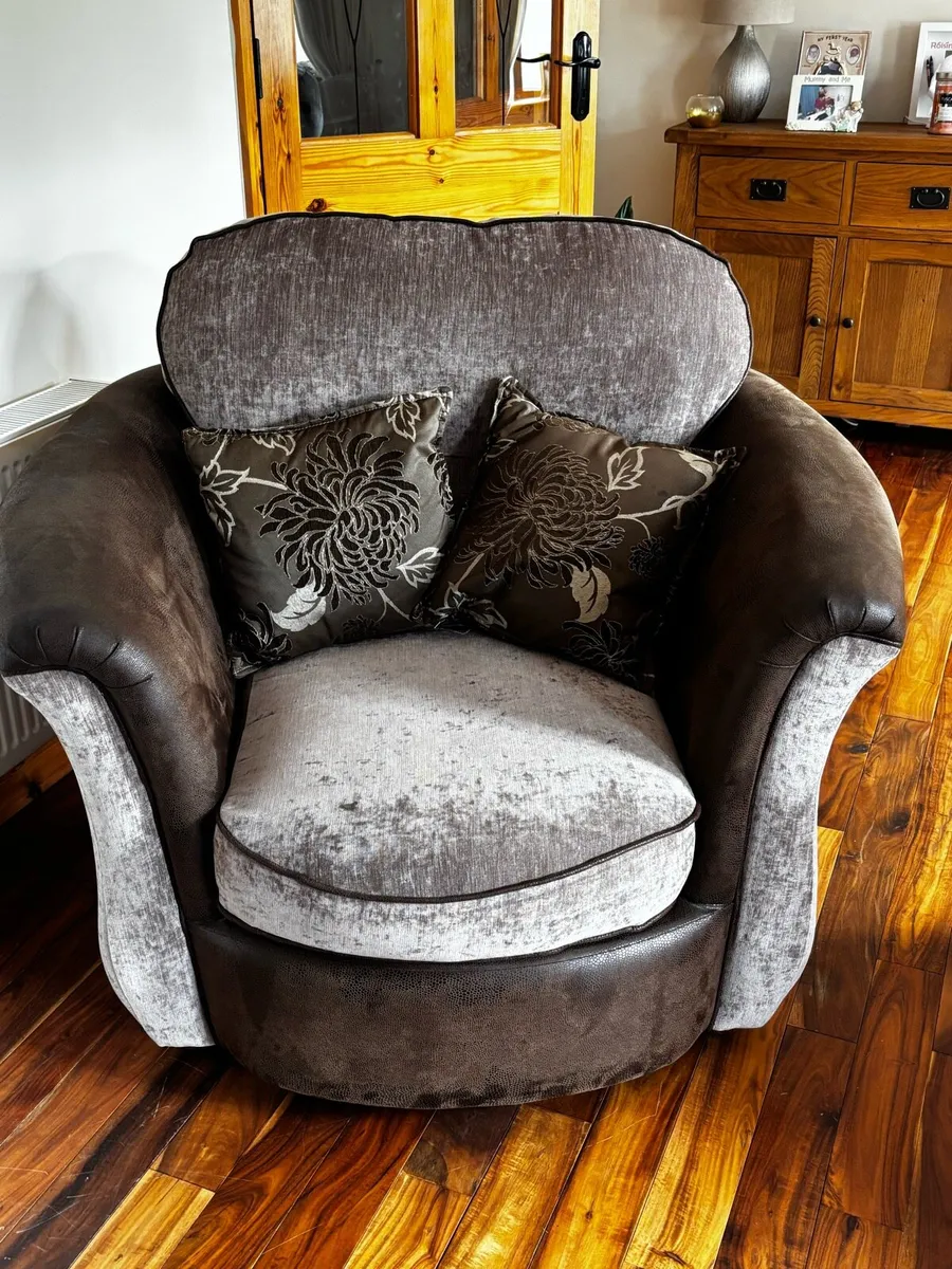 Couch 3+1+1 - Image 2