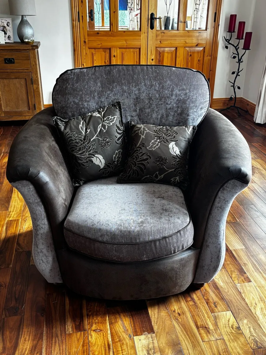 Couch 3+1+1 - Image 3