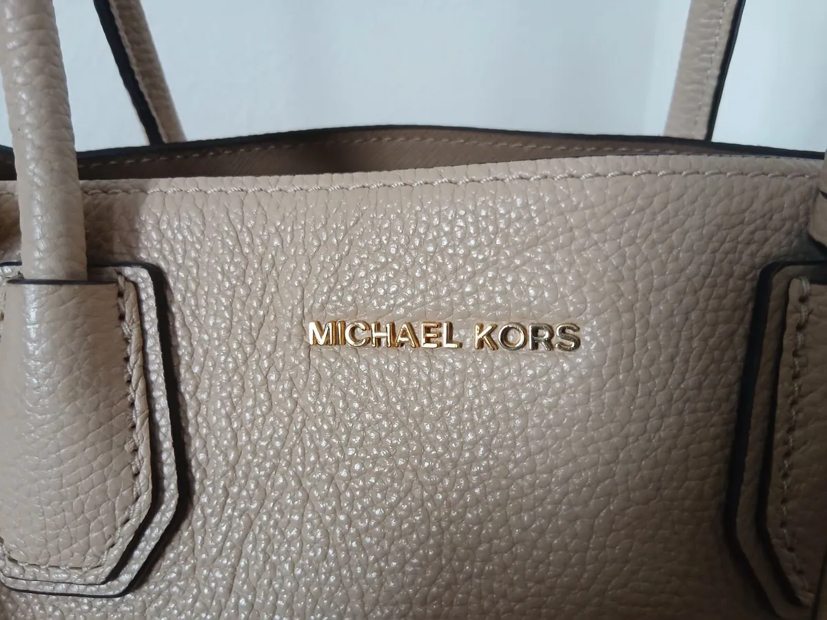 New Michael Kors Leather Mercer Tote Bag. - Image 4
