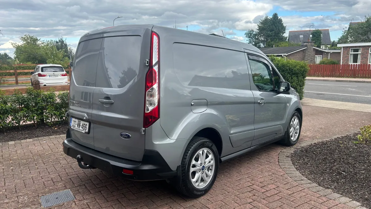 Ford Transit connect trend 2022  LOW KMS - Image 3