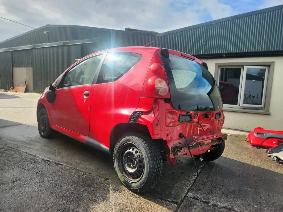 Peugeot 107 - Image 2