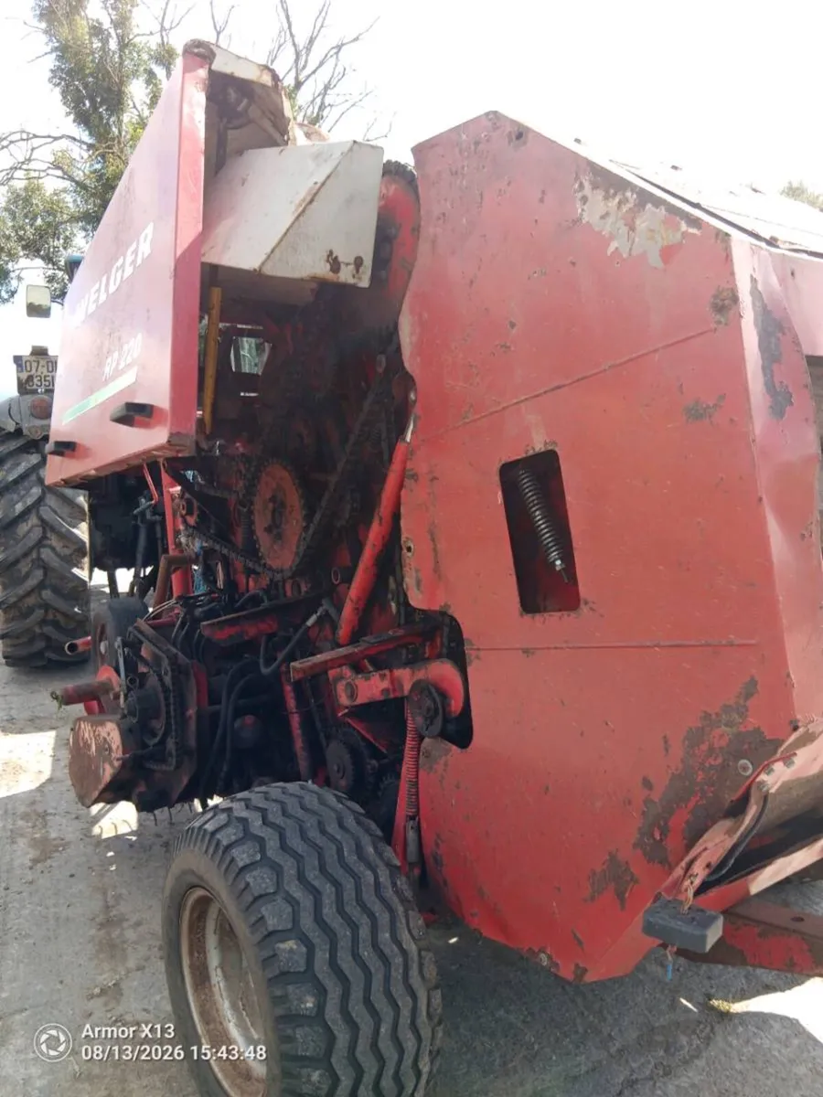 Welger round baler - Image 2