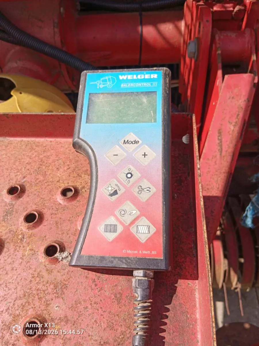 Welger round baler - Image 4
