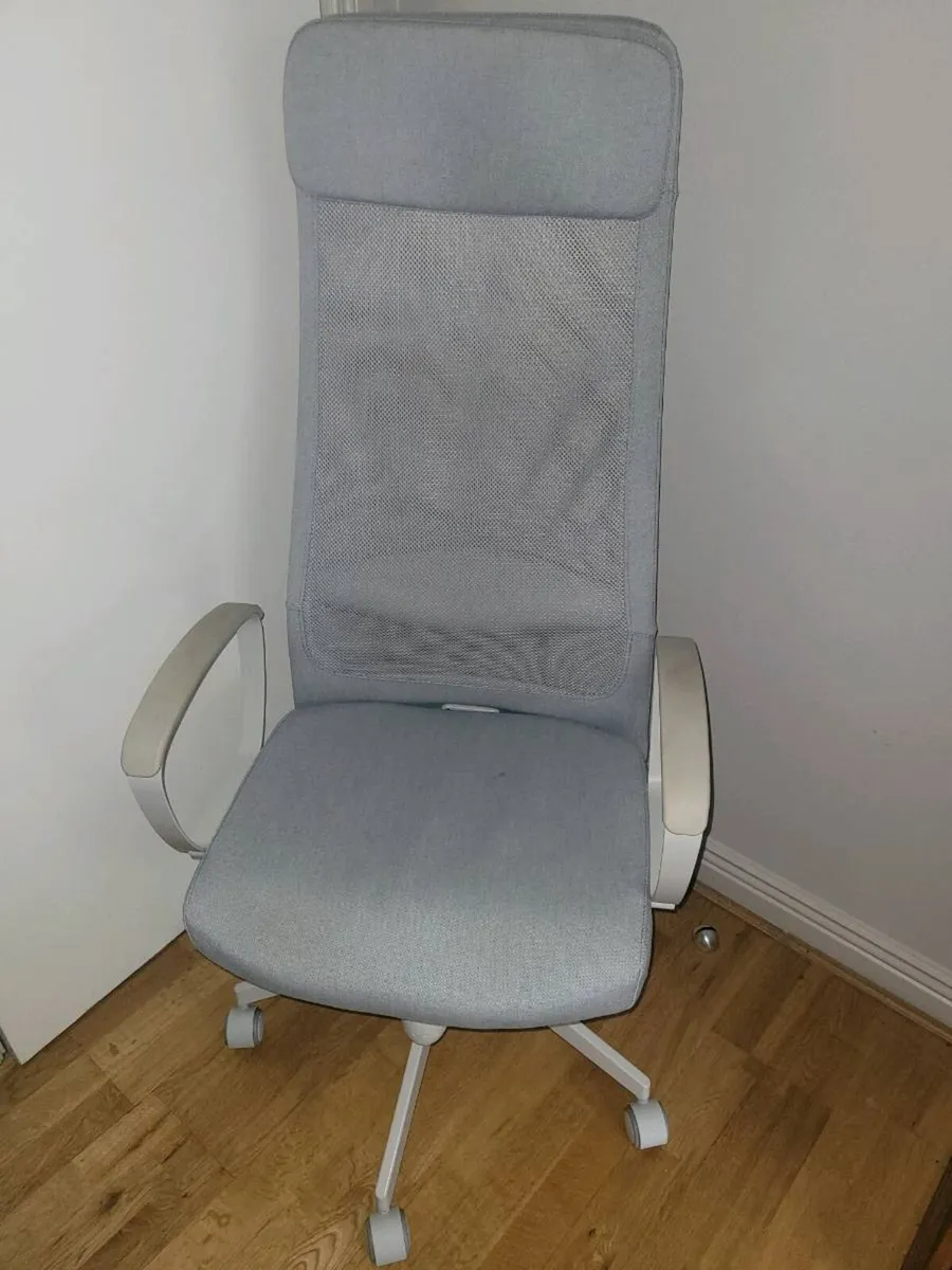 Office /gaming chair - Image 1