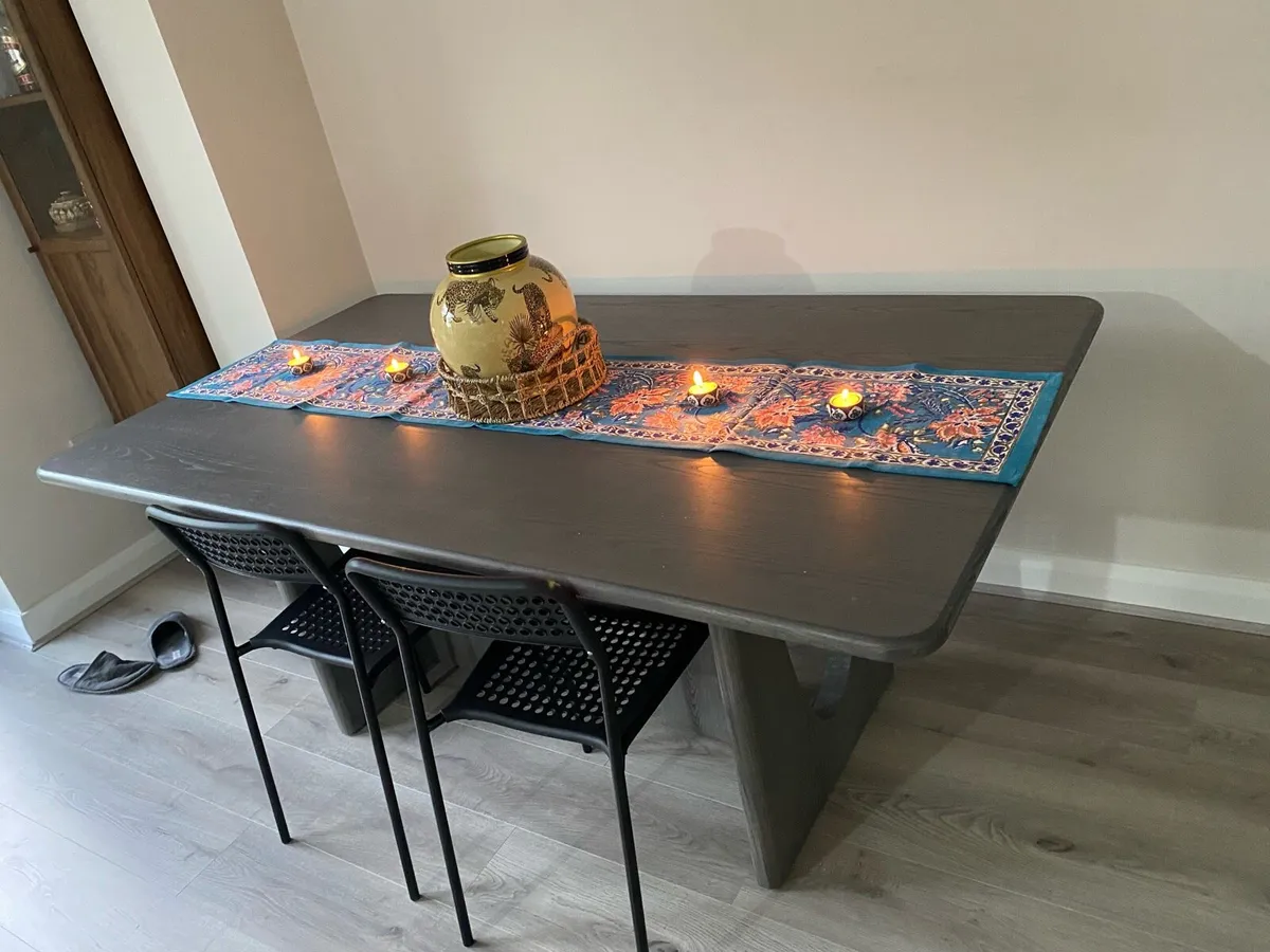 Dinning Table - Image 4
