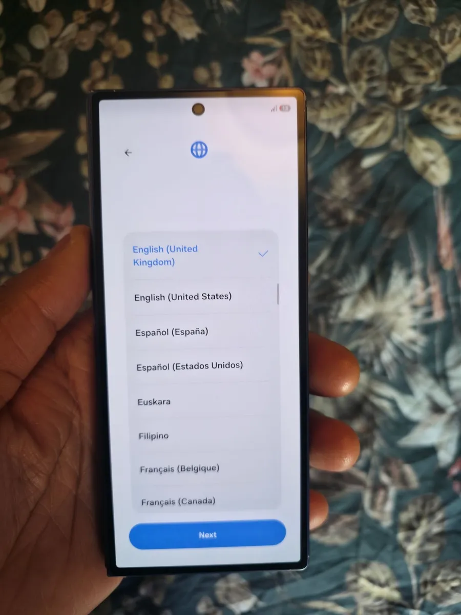 Samsung Galaxy Z Fold 6 (Navy / 256GB) – Unlocked - Image 1