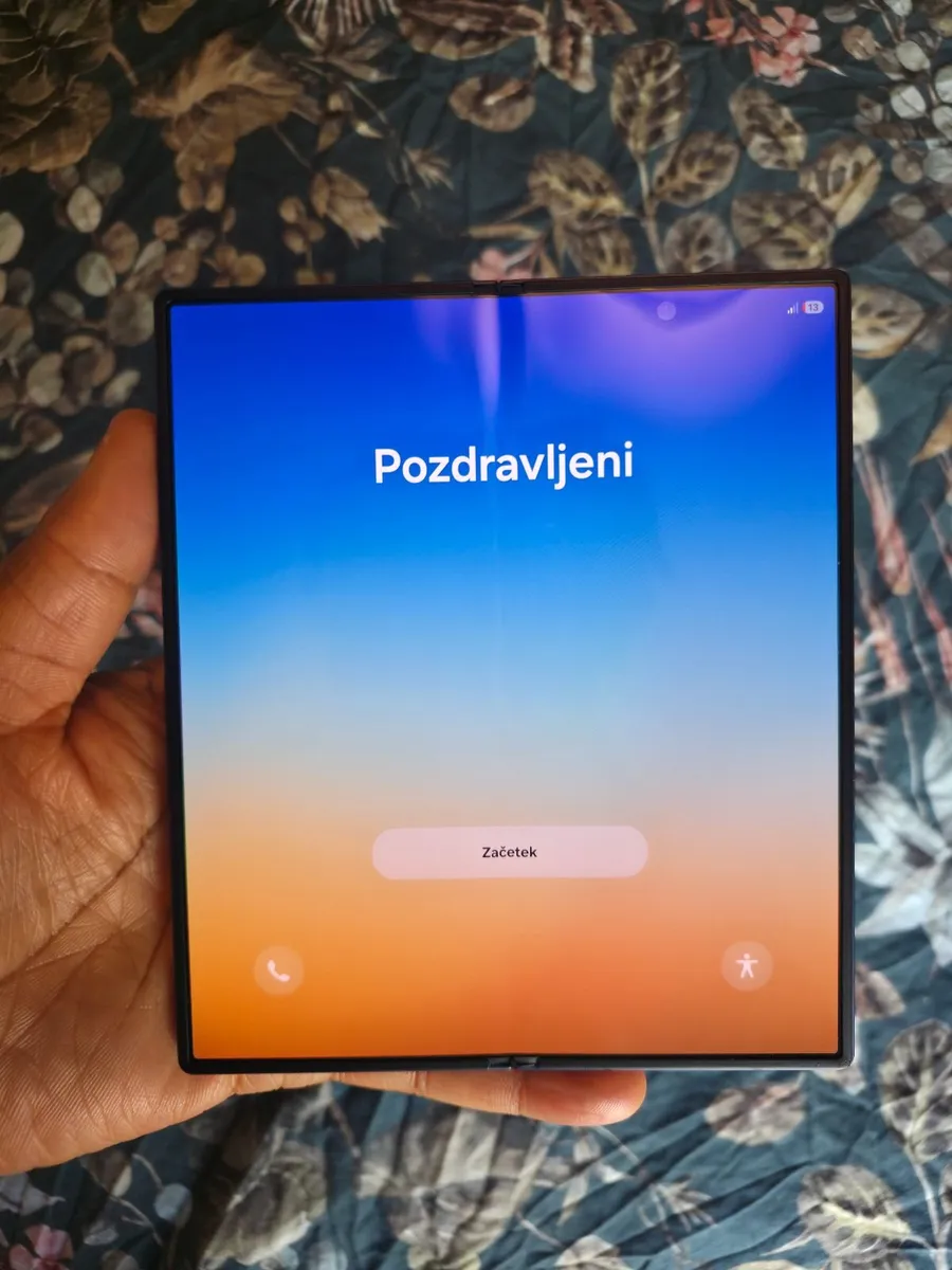 Samsung Galaxy Z Fold 6 (Navy / 256GB) – Unlocked - Image 2