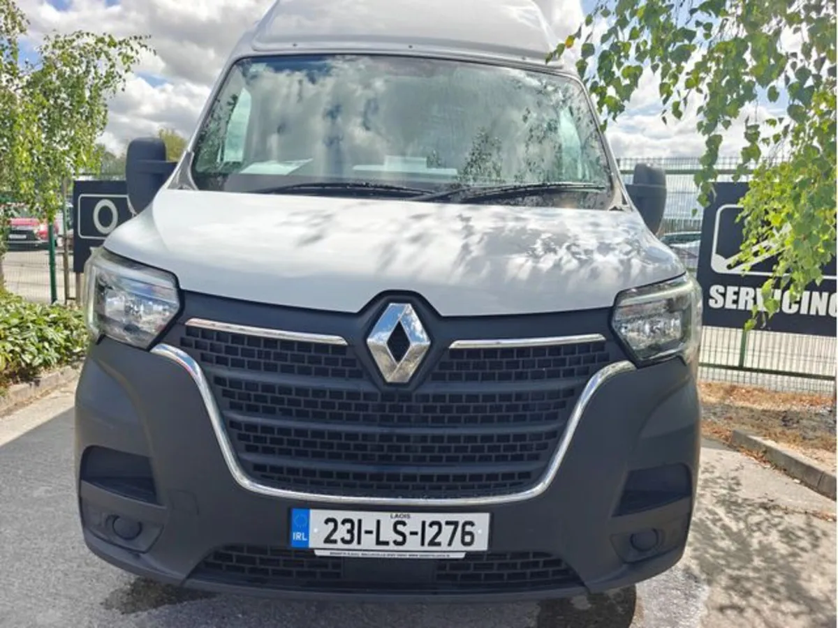 Renault Master EXTRA HIGH ROOF! - Image 2