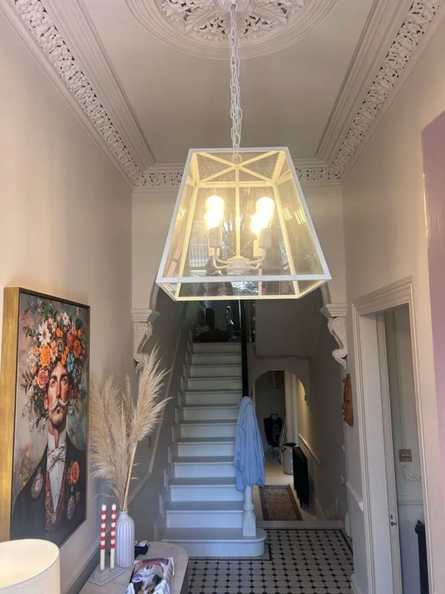 Lantern style chandelier 4 bulb - Image 4