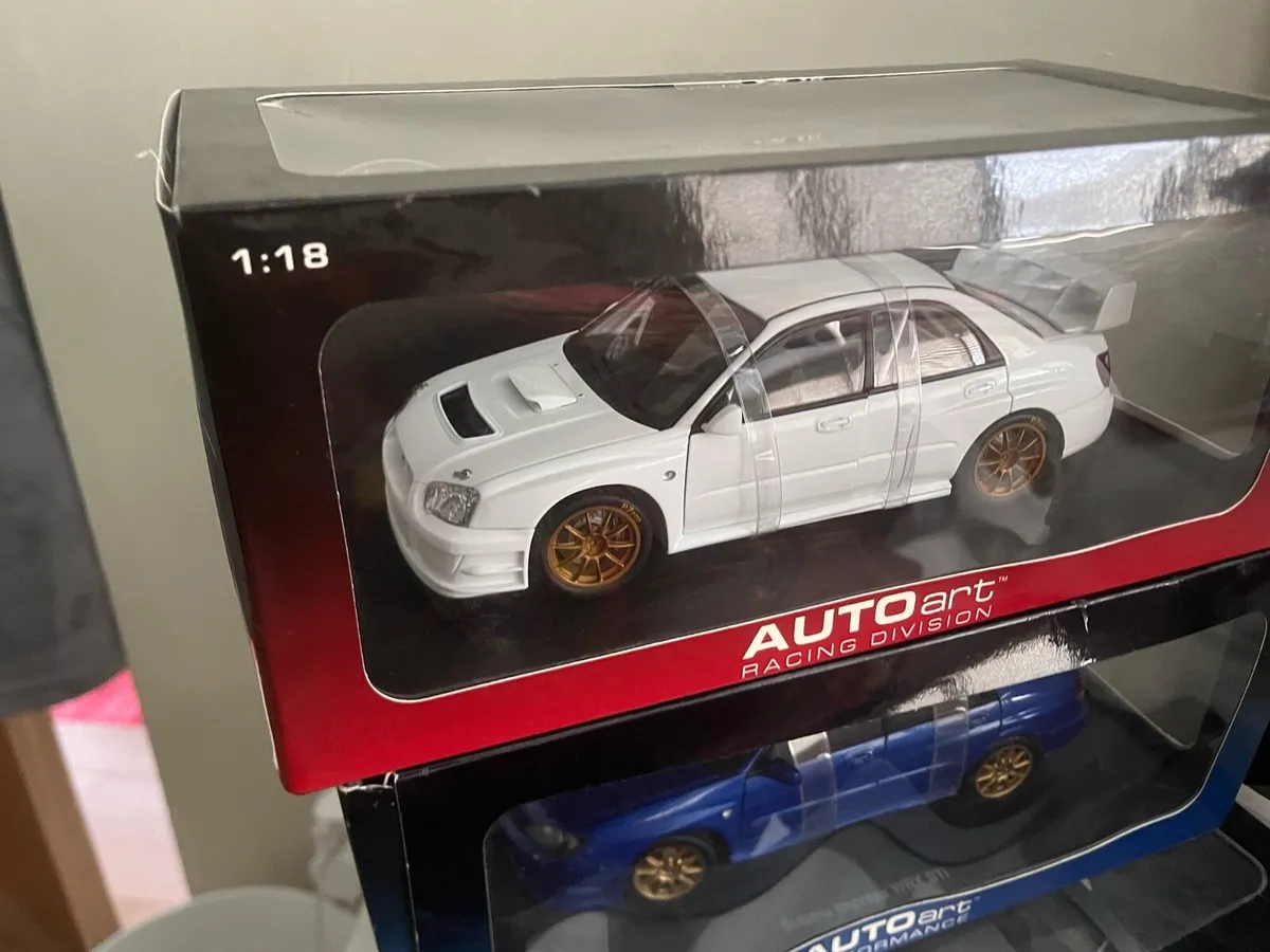 Subaru Diecast 1:18 - Image 1