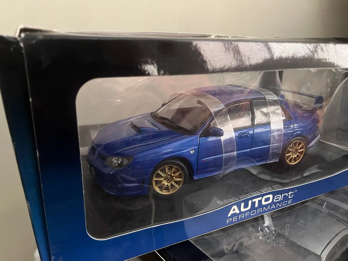 Subaru Diecast 1:18 - Image 4