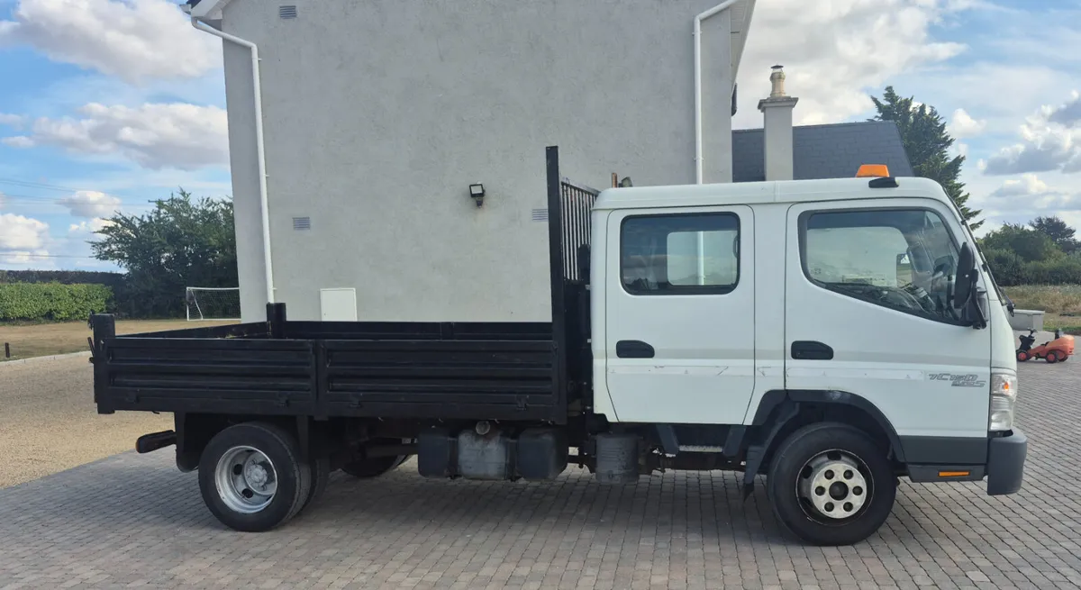2011 Mitsubishi Canter tipper - Image 4