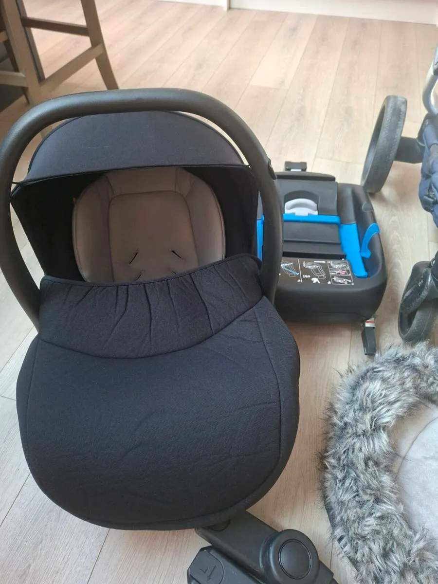 Icandy Peach Travel System - Image 4