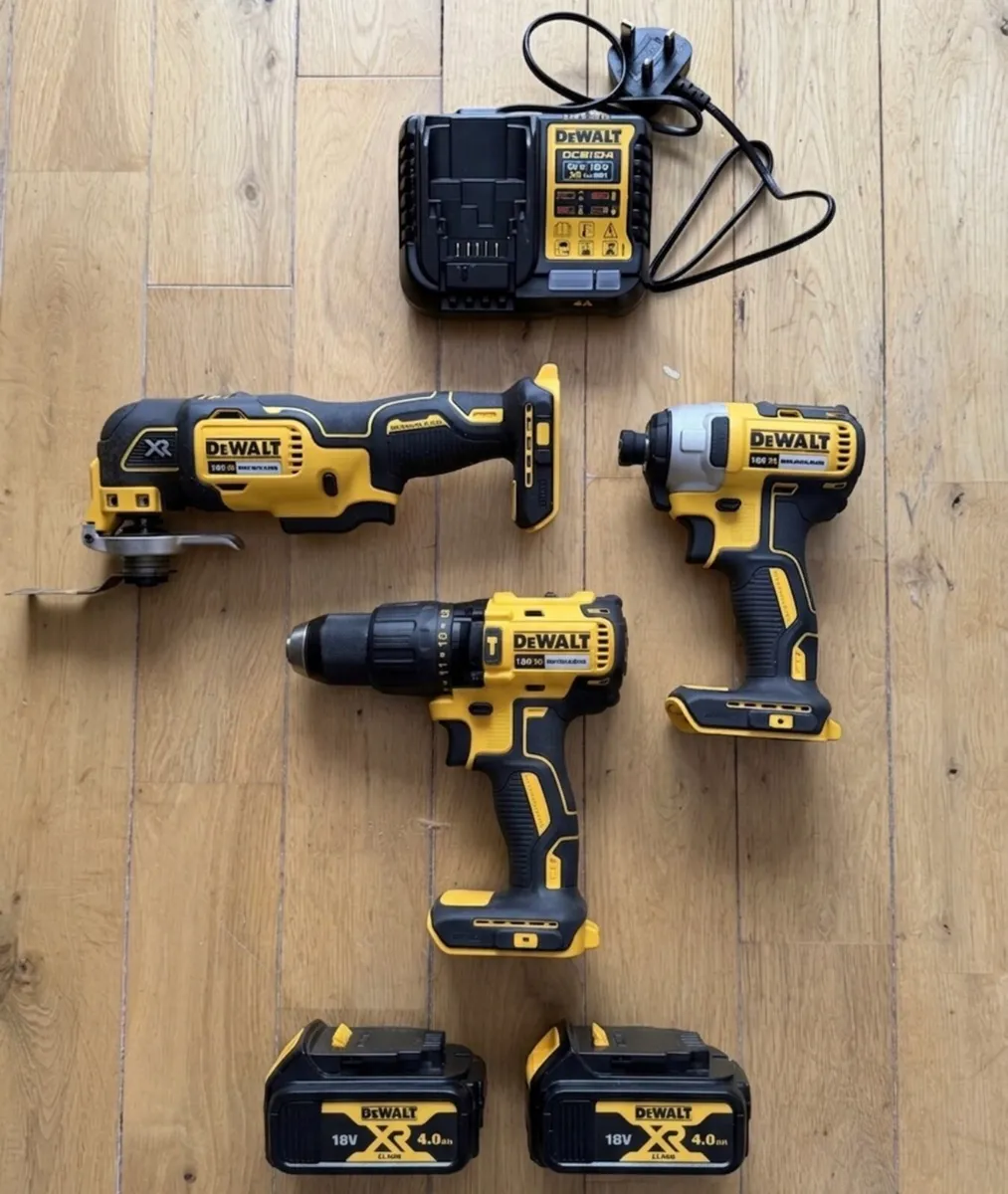 DeWalt 18V XR Brushless 3-Piece Tool Kit - Image 1