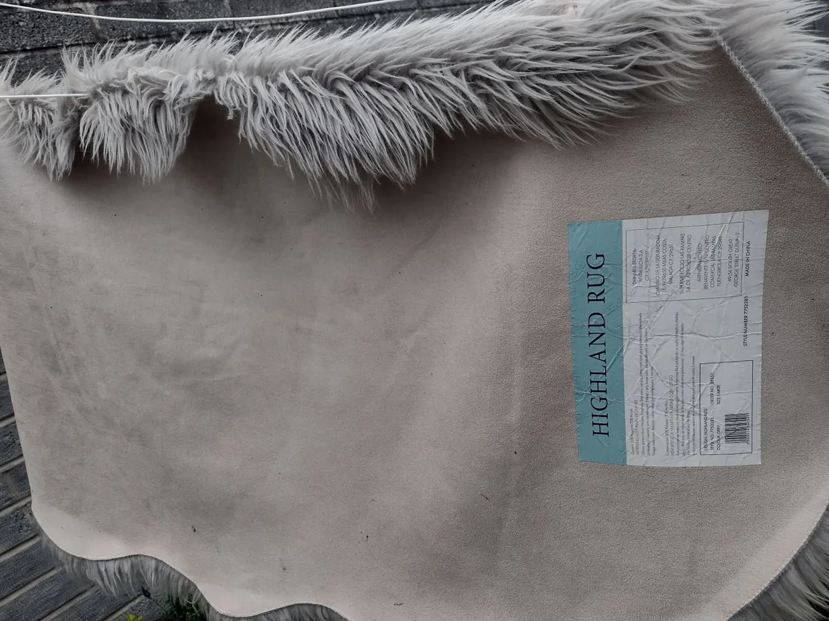 Large shaggy highland rug - Image 4