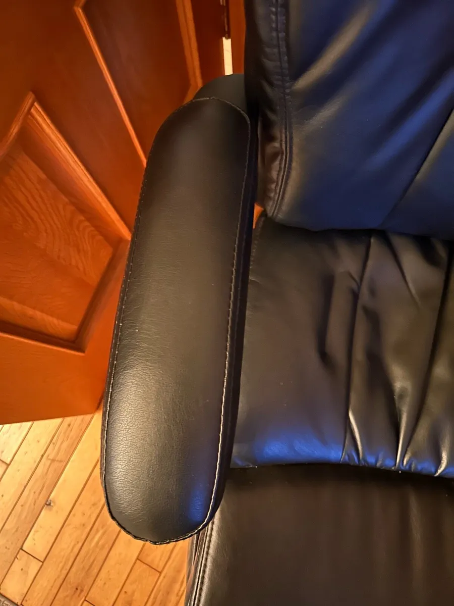 Black Leather-Style Executive Office Chair - Image 3
